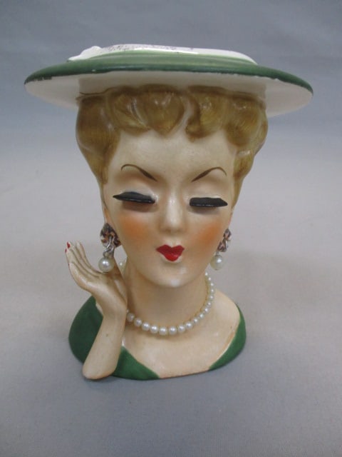 4.5" Lady Head Vase: . 