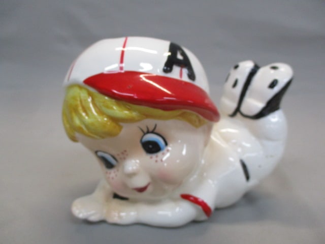 5" Base Ball Boy Head Vase/Planter (1 of 7)