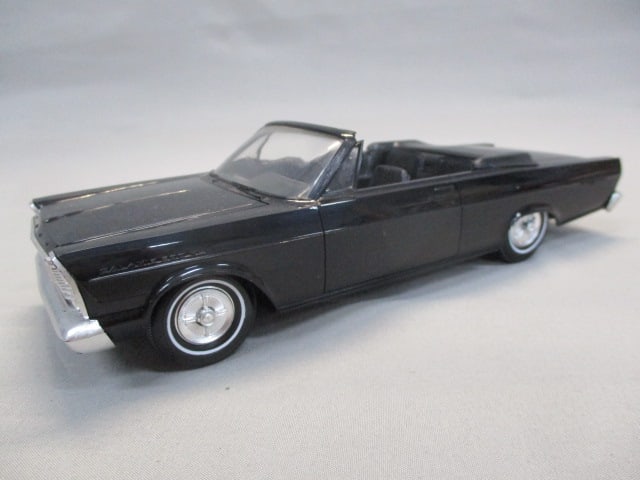 1965 Ford Galaxie 500 XL Promo: .