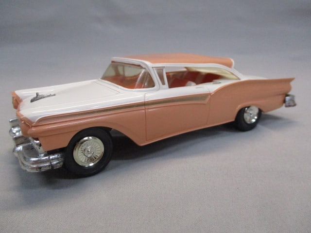 1957 Ford Fairlane 500 Promo: .