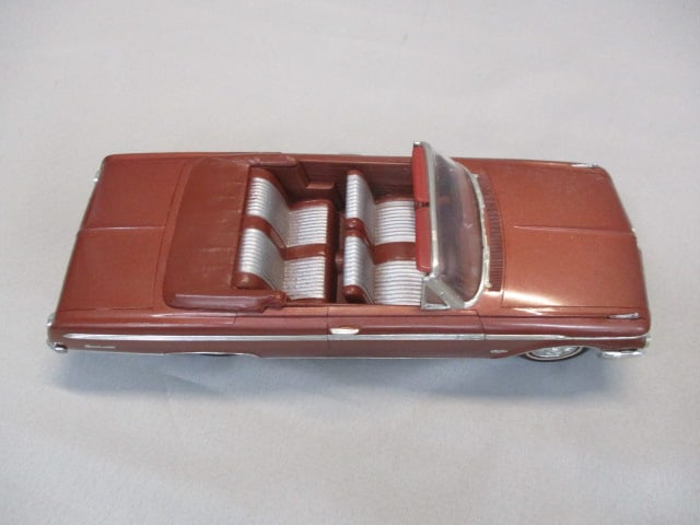 1962 Ford Galaxie Sunliner Convertible Promo - 5