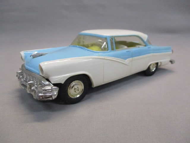 1956 Ford Fairlane Promo (1 of 10)