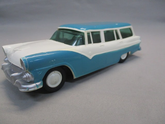 1956 Ford Station Wagon Friction Promo: .