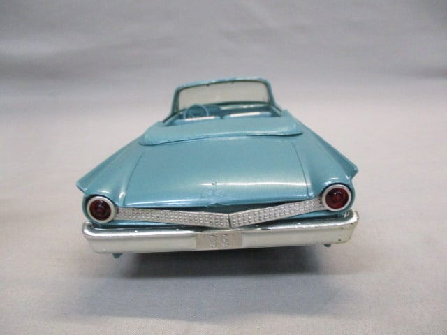 1961 Ford Sunliner Convertible Promo - 6