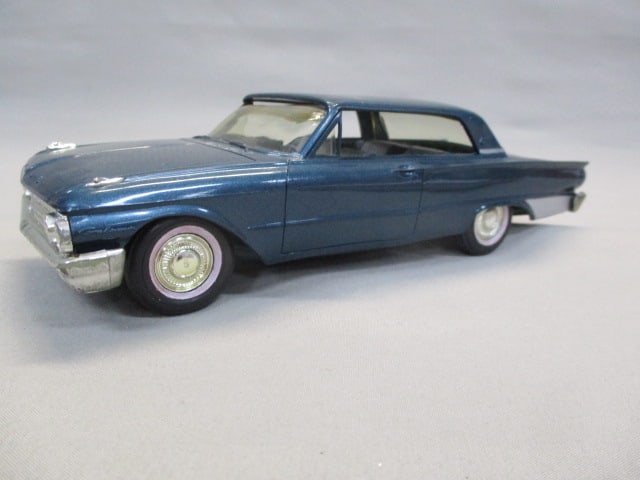 1961 Ford Galaxie Promo (1 of 9)