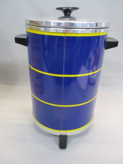 1960's Monroe 30 Cups Coffee Pot By West Bend - 3