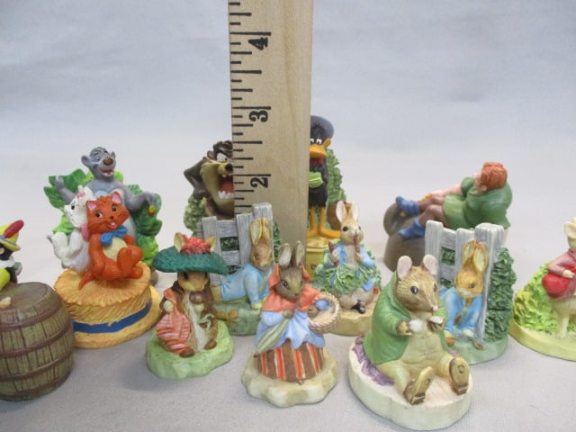 22 Vintage Lenox Collectible Thimbles - 8