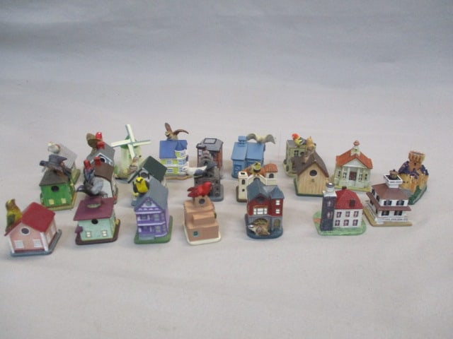 22 Vintage Lenox Collectibles Thimbles: .