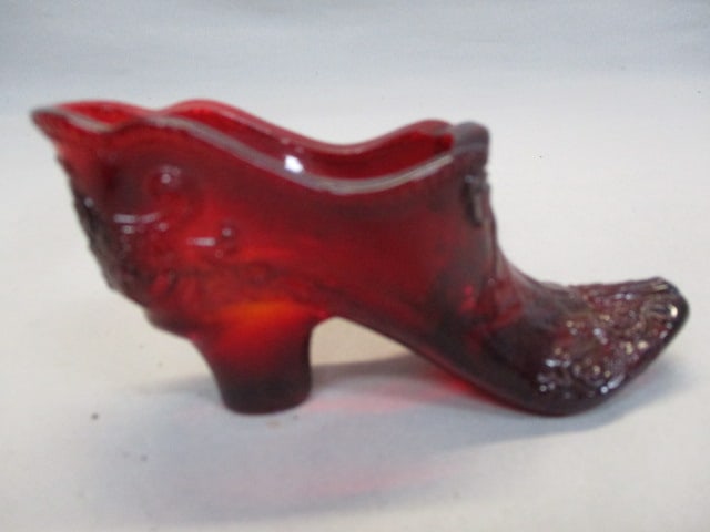Fenton Ruby Red Glass Slipper "Cabbage Rose" Pattern - 4
