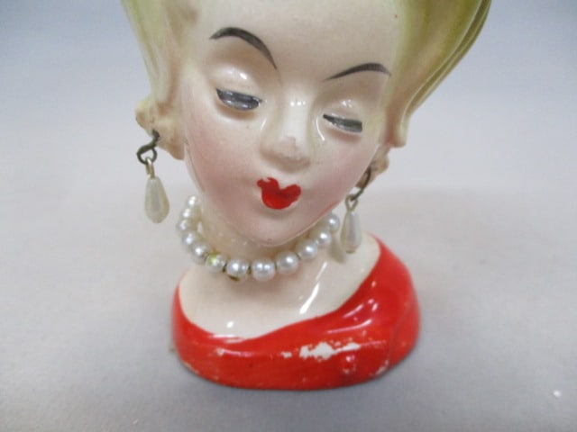 3.5" Lady Head Vase - 2