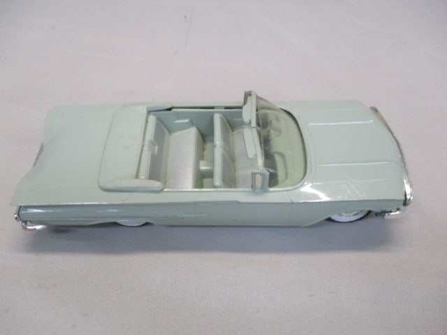 1960 Chevrolet Impala Convertible Friction Promo - 5