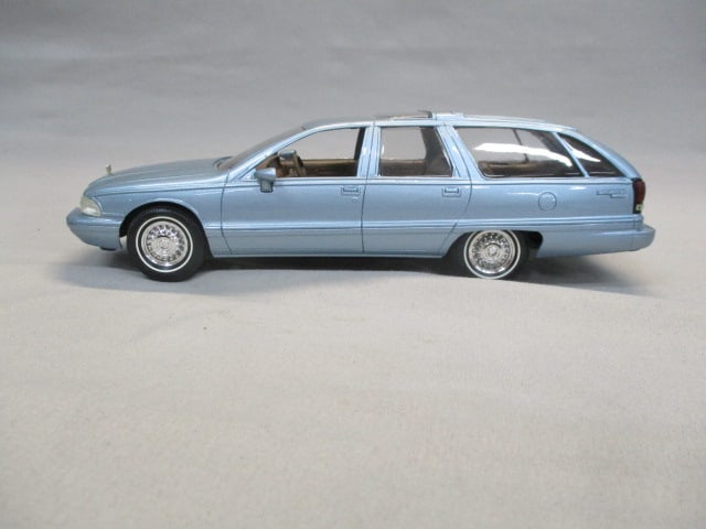 1990 Buick Roadmaster Station Wagon Promo - 2