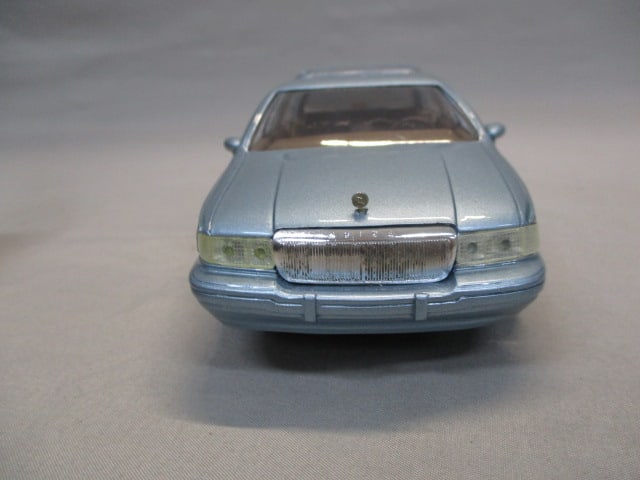 1990 Buick Roadmaster Station Wagon Promo - 3