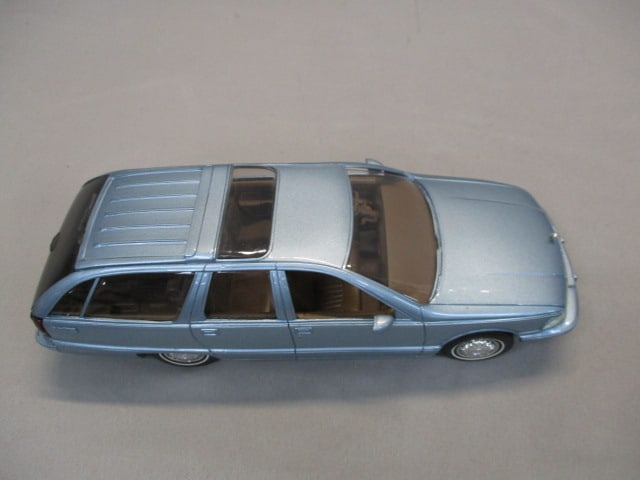 1990 Buick Roadmaster Station Wagon Promo - 4