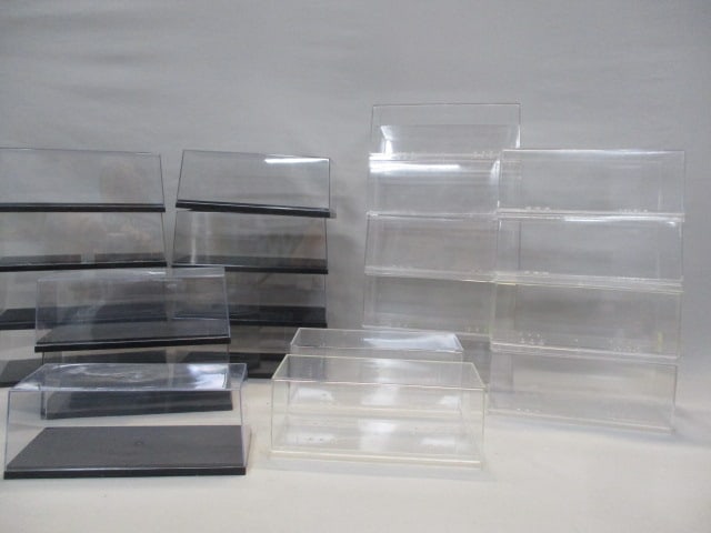 11 Clear Black Bottom & 11 All Clear Plastic Display Cases (1 of 5)