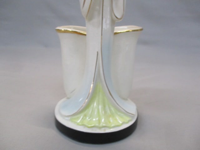 Vintage Madonna and Child Planter 4" x 9" - 4