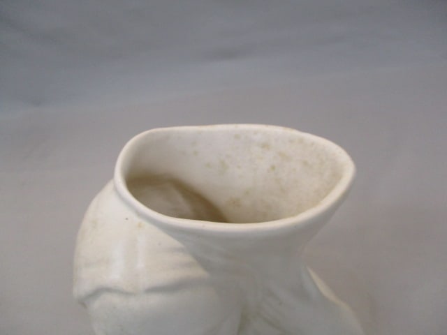 1940's Shawnee Hull Pottery Lady Planter/Vase - 4