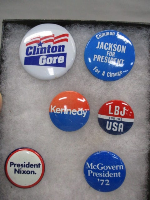 6 Vintage Campaign Pinback Buttons (1 of 4)