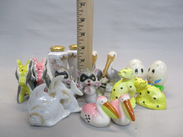 8 Vintage Salt & Pepper Holders - 6