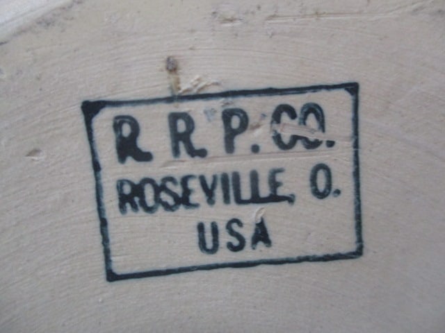 Vintage Roseville Pottery Bean Pot/Cookie Jar 8.5 - 4