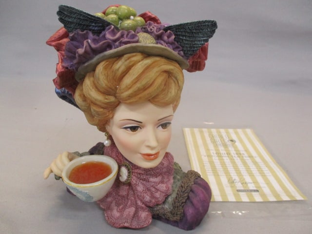 6.5" Cameo Girls Special Deluxe Edition Head Vase: "Sasha" 1898 Victorian Tea Party 323/1500 w/Certificate 