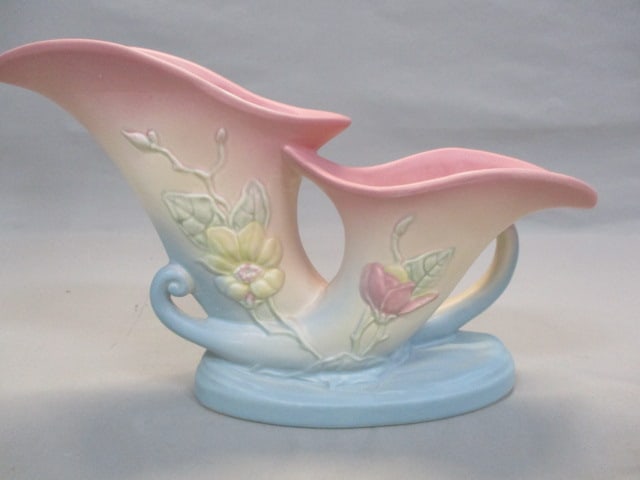 Hull USA-6-12 Double Cornucopia Vase "Magnolia" Pattern (1 of 8)