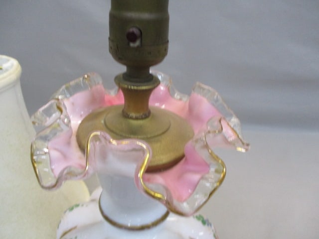 Vintage Fenton "Charleston Rose" Ruffled Crest Melon Lamps - 4