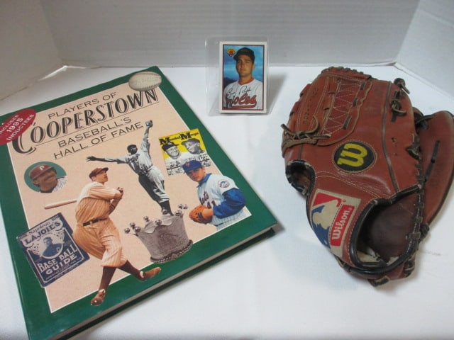 Wilson Dual Hinge Leather Ball Glove, Cooperstown Book 1995,: Billy Ripken Ball Card 