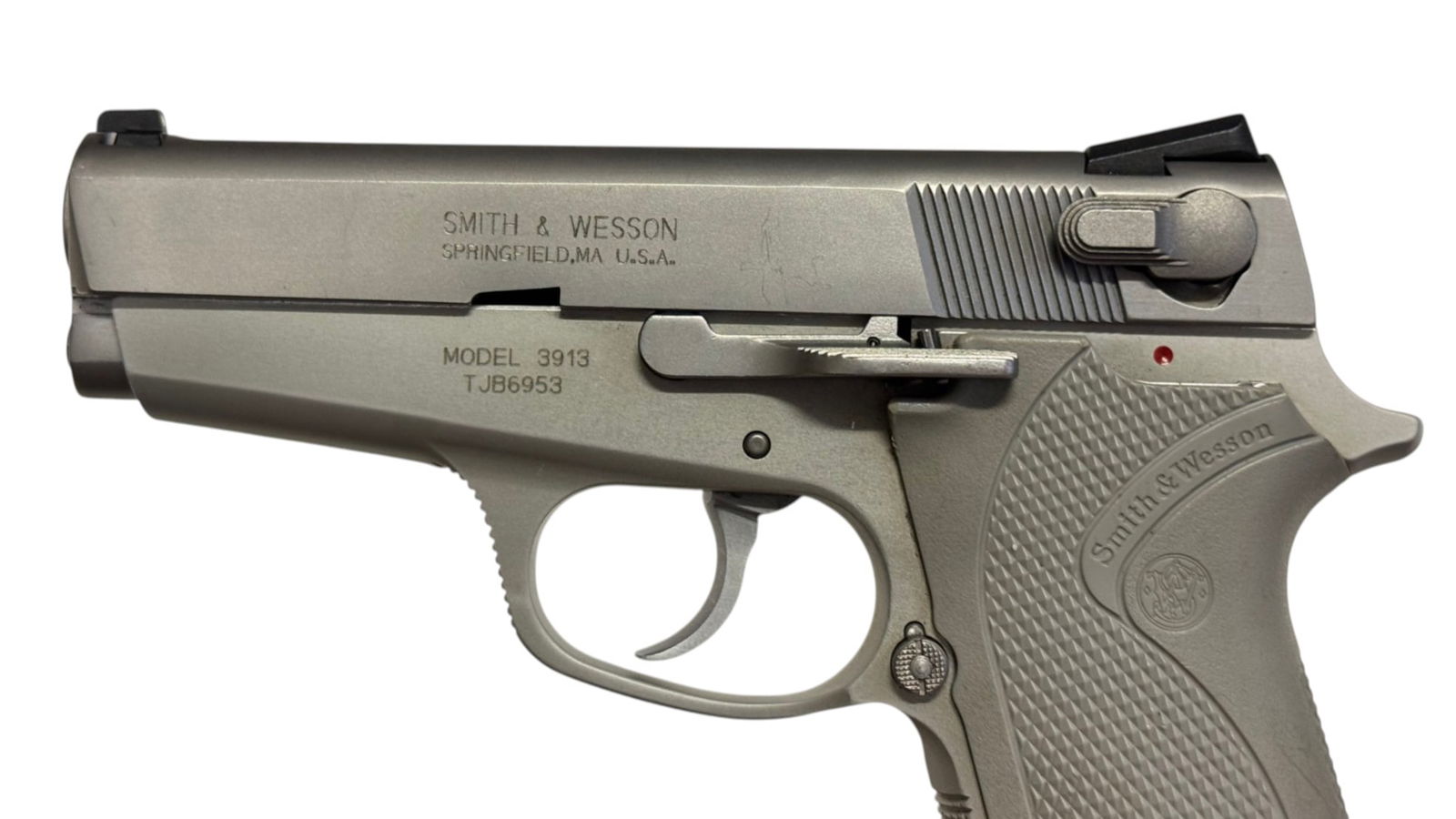 Excellent Smith & Wesson Ladysmith Model 3913 9mm Semi-Automatic Pistol - 10
