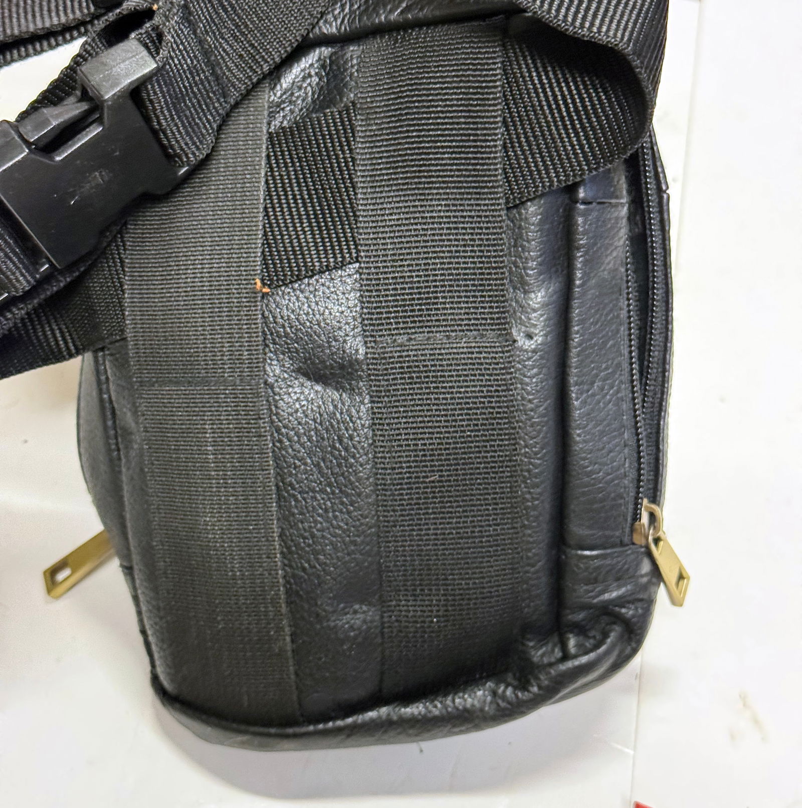 Excellent Smith & Wesson Ladysmith Model 3913 9mm Semi-Automatic Pistol - 5