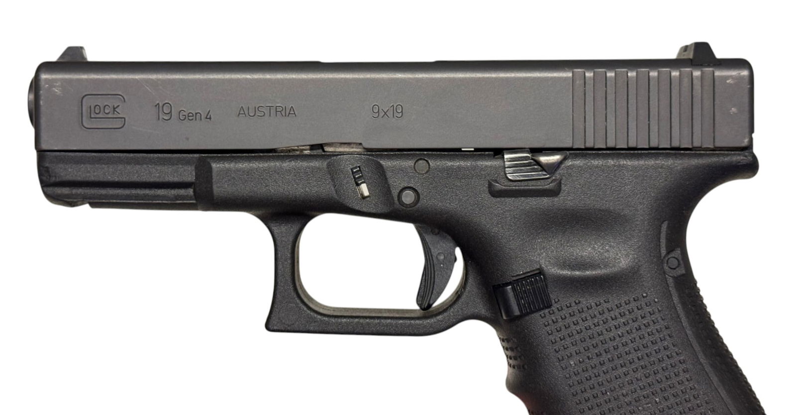 Glock 19 Gen 4 Semi-Automatic 9mm Pistol - 3
