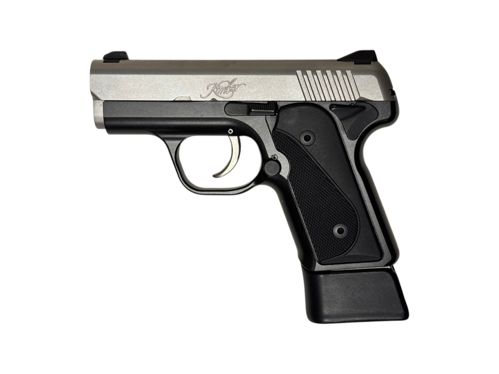 Excellent Kimber SOLO Carry 9mm Semi-Automatic Pistol: S#: S1101866 | Comes with (1) 8-rd. extended magazine |||| CONDITION: Excellent. Light usage, if any. Mechanically functions. Bore is excellent 