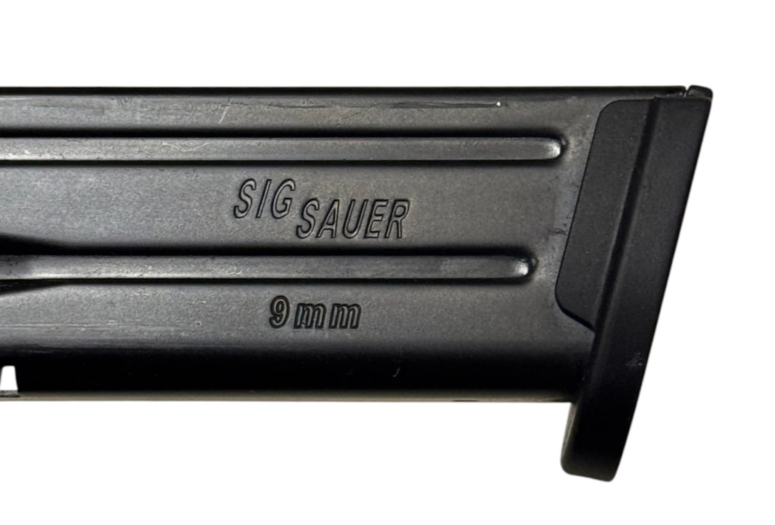 Excellent Sig Sauer P250 Comapct 9mm Semi-Automatic Pistol in Case - 14