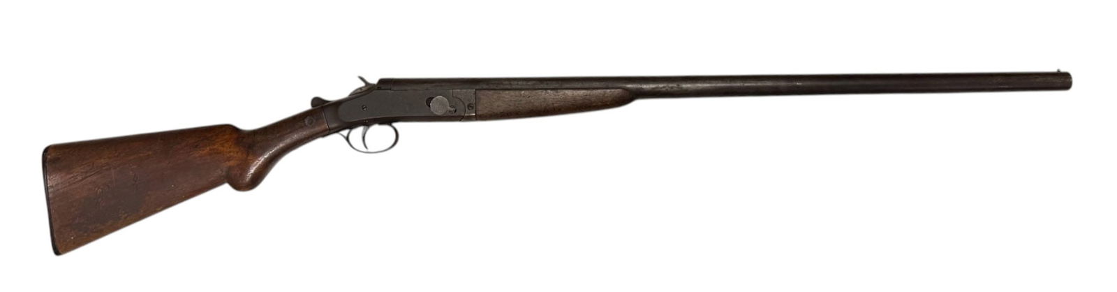 Antique W.H. Davenport Model 1896 “Palmetto” 12 GA. Takedown Single Shotgun: S#: NSN | 29” Barrel | “Palemetto” on side of receiver is the only marking visible | These shotguns were manufactured by W.H. Davenport from 1878-1910 |||| CONDITION: Fair. Darkened