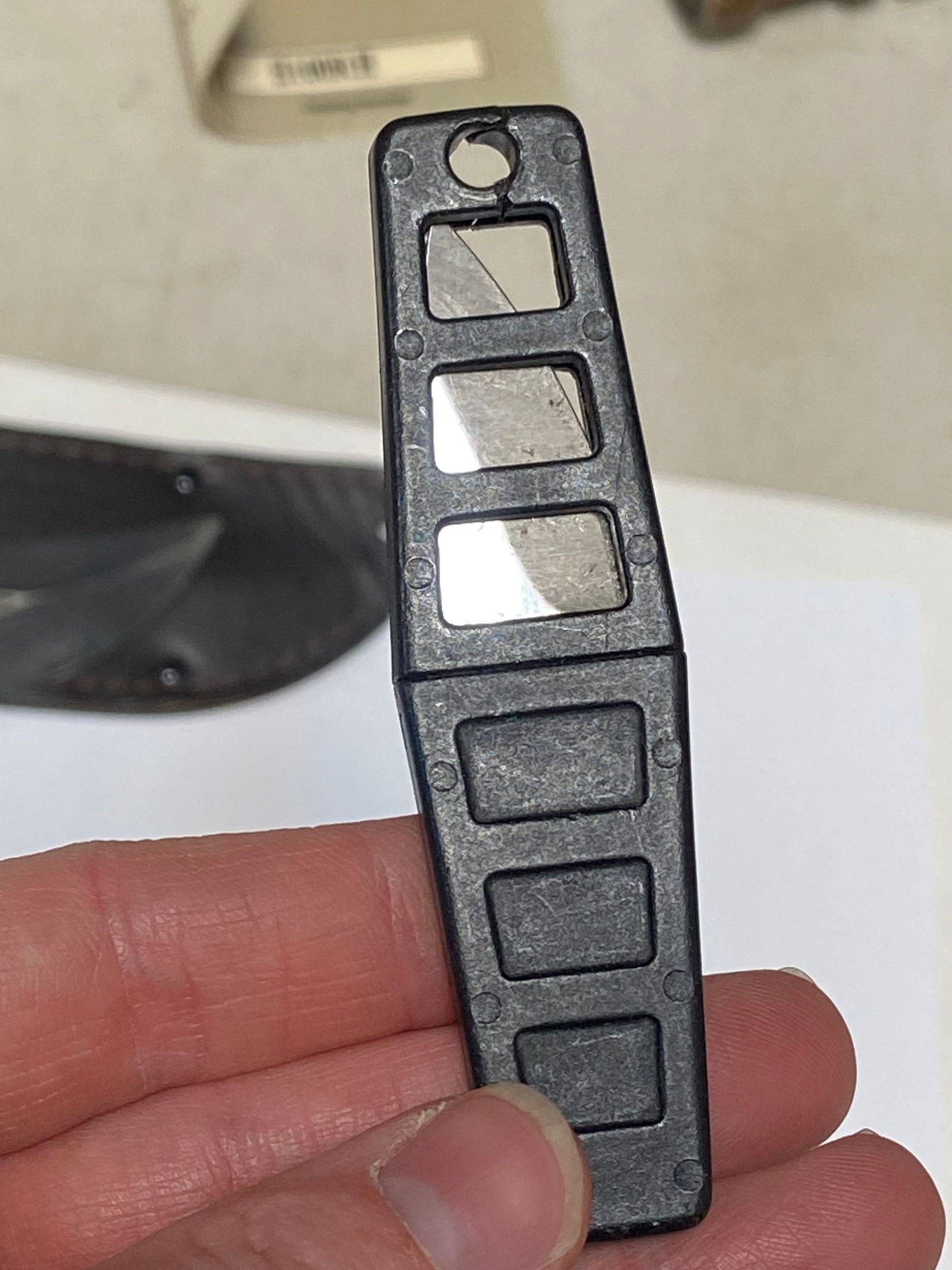 (5) Various Knives - 11