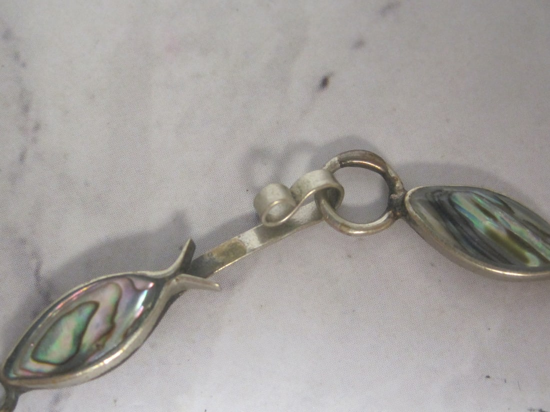 8" Sterling Silver Mother of Pearl Fish Link Bracelet - 3