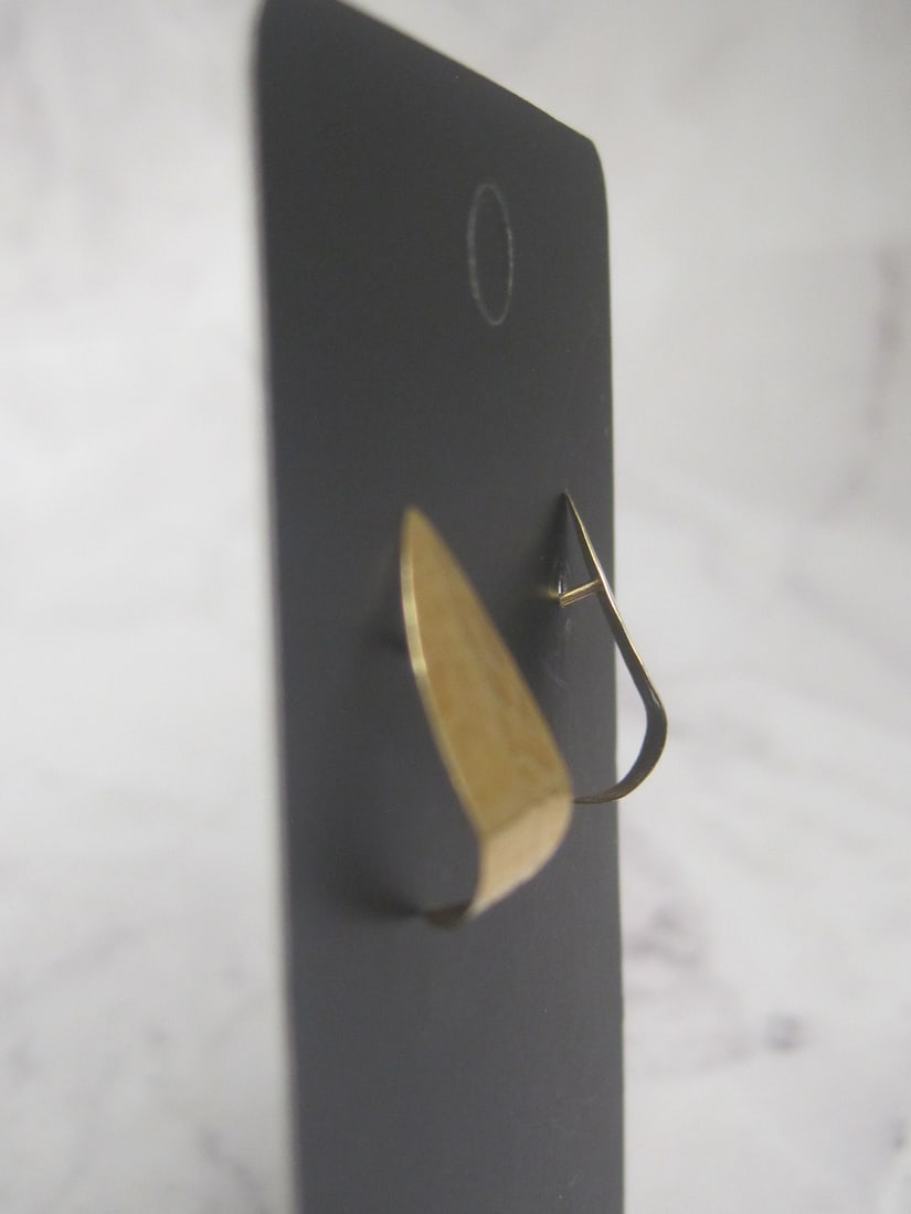 14k Gold Pierced Leaf Earrings - 3