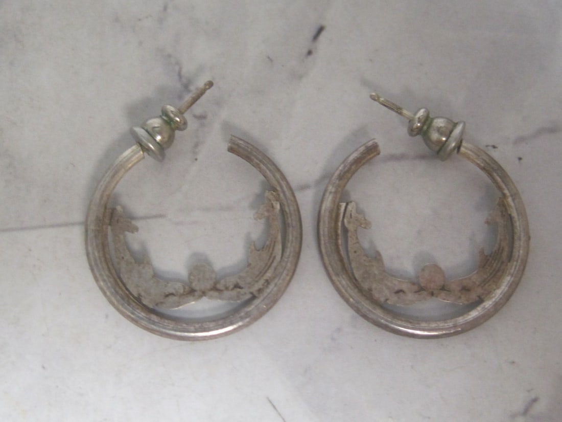 Sterling Silver Dolphin Hoop Earrings: Weighs 3 grams