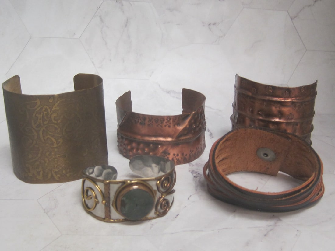 Lot of 4 Cuff Bracelets: . 