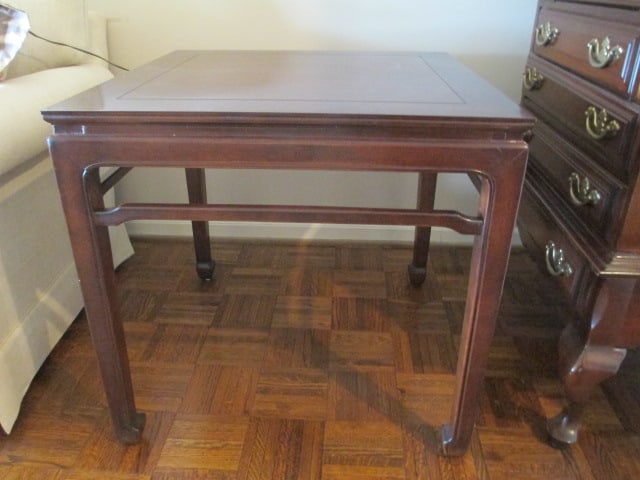 Henredon Ming Style Side/End Table (1 of 6)