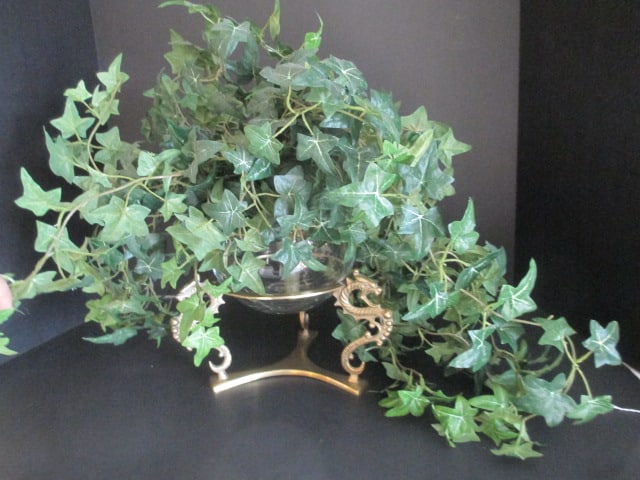 Hand Blown Rose Bowl in Ornate Brass Dragon Tripod Stand - 7