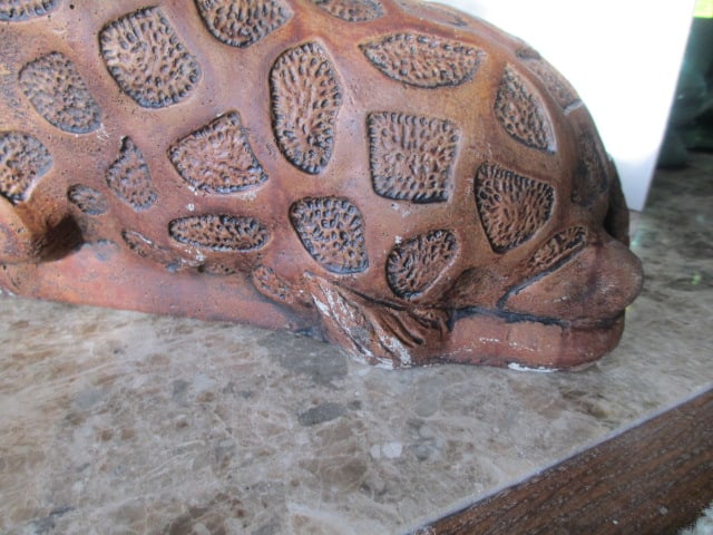 Heavy Sitting Giraffe Statue - 5