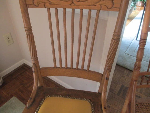 Two Antique Victorian Spindle Back Kitchen Chairs - 4