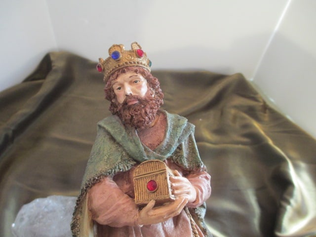 Handpainted 7 Piece Nativity Set with Gem Accents in Original Box - 11