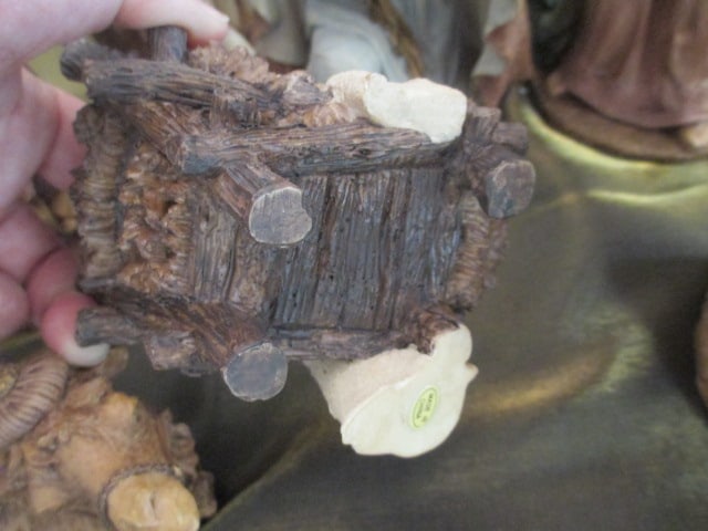 Handpainted 7 Piece Nativity Set with Gem Accents in Original Box - 9