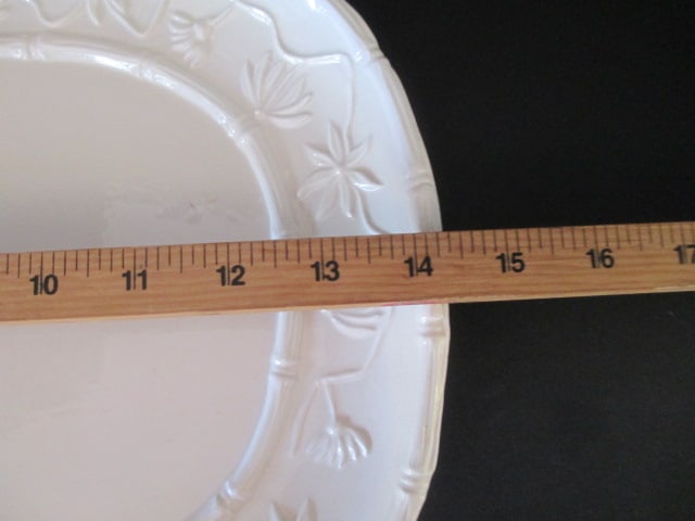 Italian Pottery Chinoiserie Elder and Bamboo Design Tureen with Underplate - 11