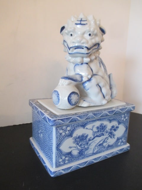 Andrea by Sadek Blue and White Porcelain Foo Dog Trinket Box: 10 3/4"h, chip on inside rim 