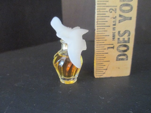 Gold Tone Mirrored Vanity Tray, Lenox Butterfly Musical Trinket Box, - 12