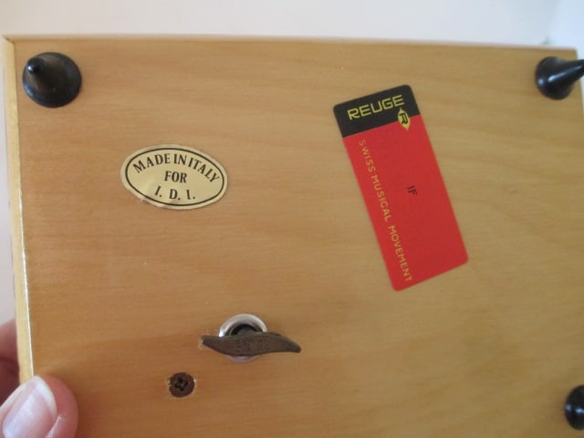 IDI Italian Inlaid Design Reuge Swiss Movement Music Box - 5