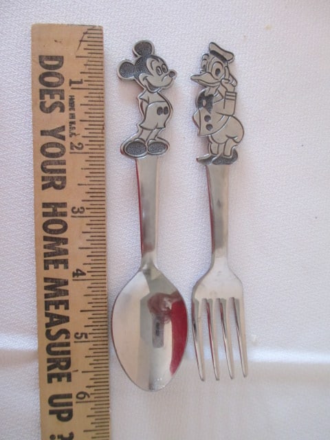 Royal Doulton Bunnykins "Storytime" Figurine and Toddler Cup and Bowl Set - 13